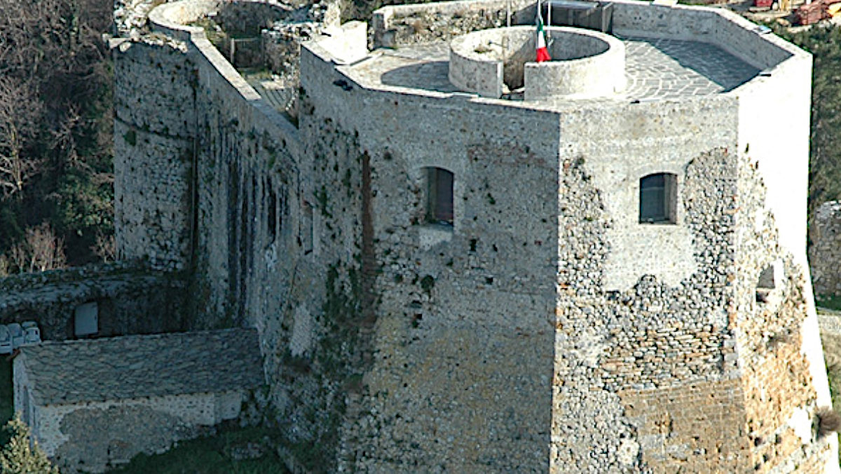 Castello Aghinolfi esterno